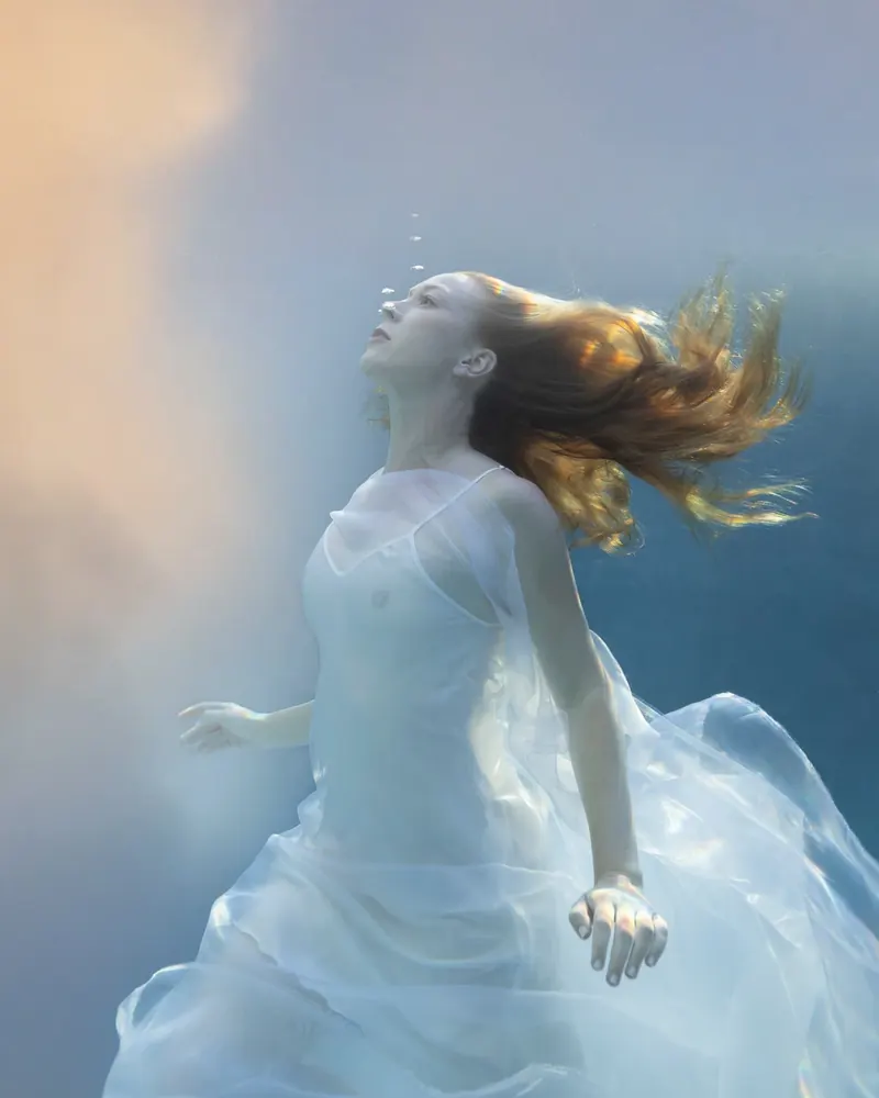Underwater People No. 20