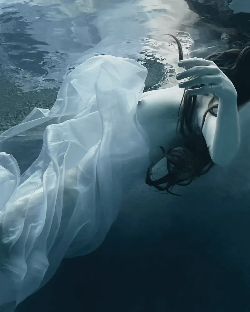 Underwater People No. 33